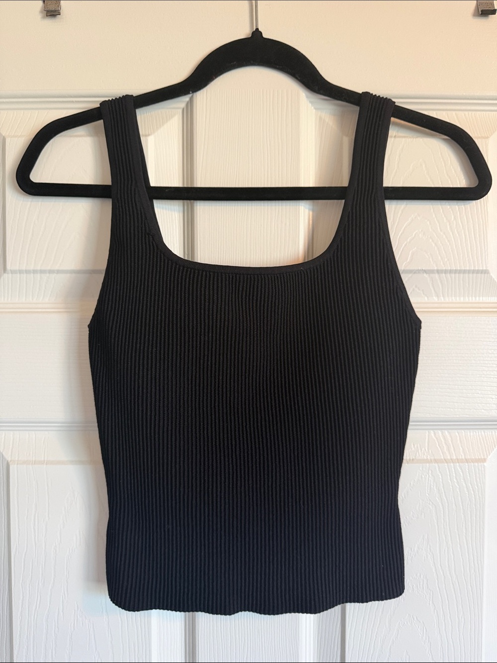 Aritzia Babaton Sculpt Knit Squareneck Tank Black Size Small